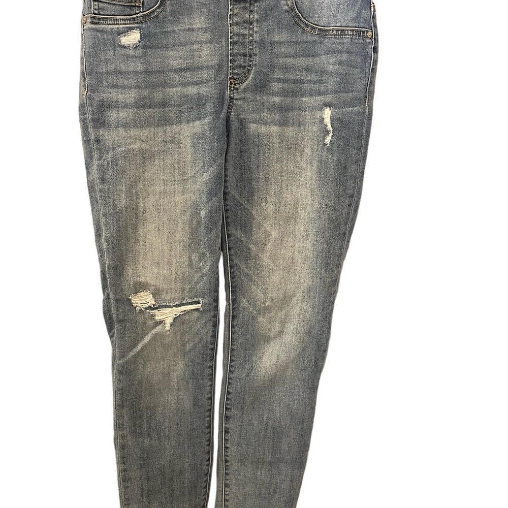 Chico’s Lightly Distressed Pull-On Jeggings, Size 2R, Faded Blue Denim. - Picture 2 of 12